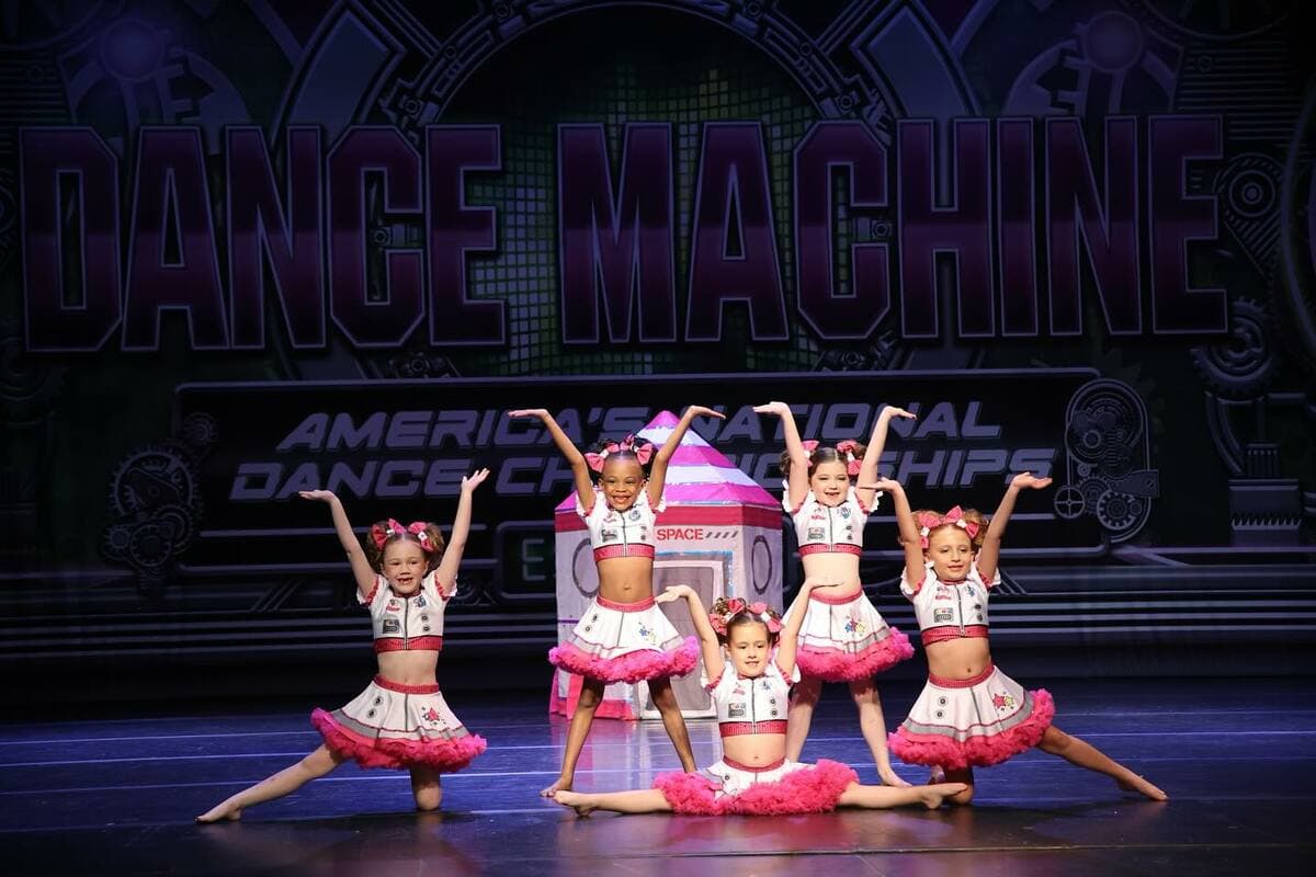 Dance Machine, image 3
