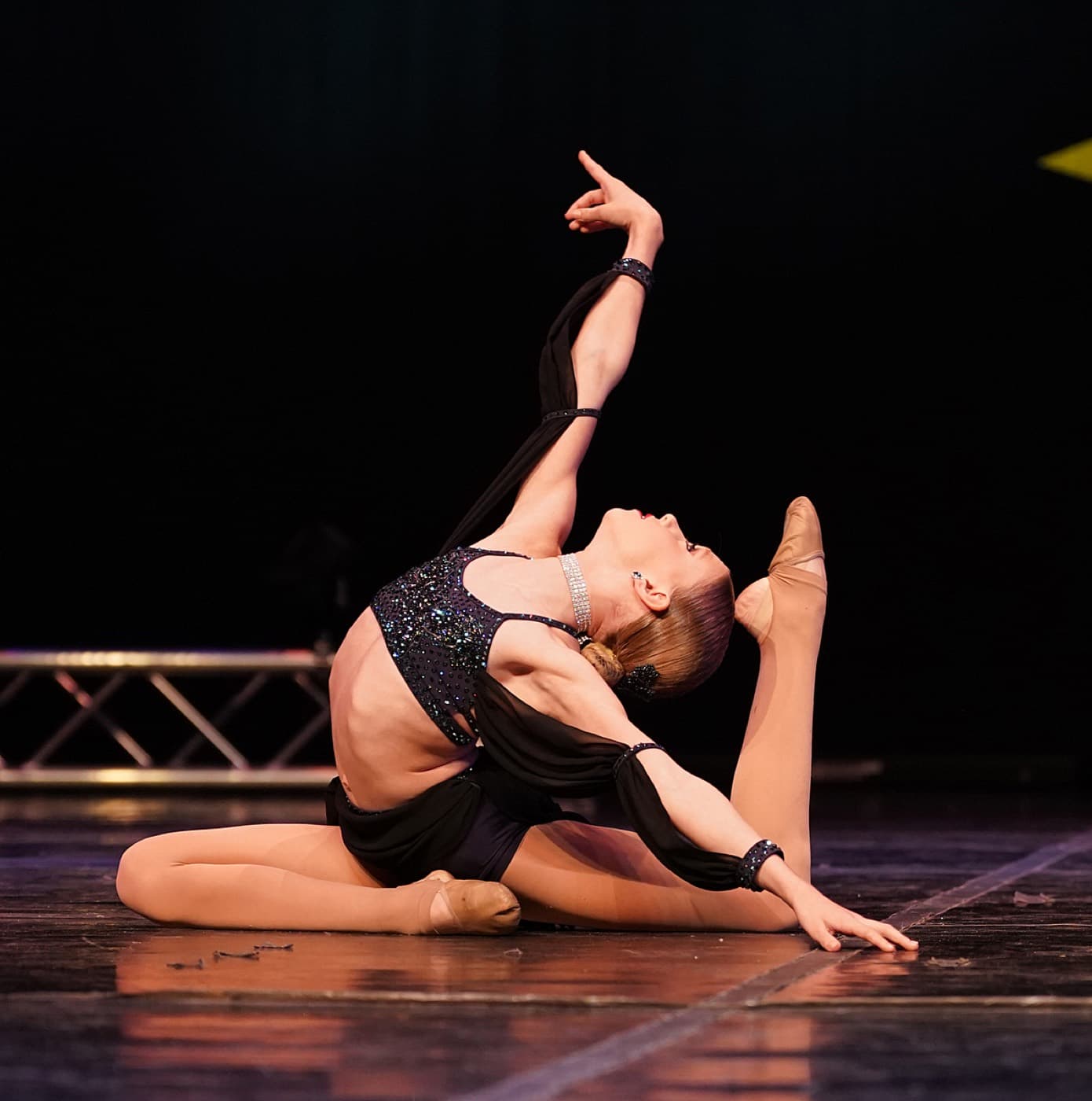 Dance Mania International, image 5