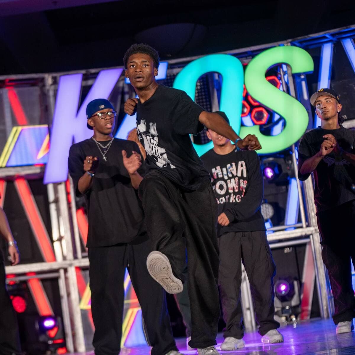 KAOS Dance Experience, image 3