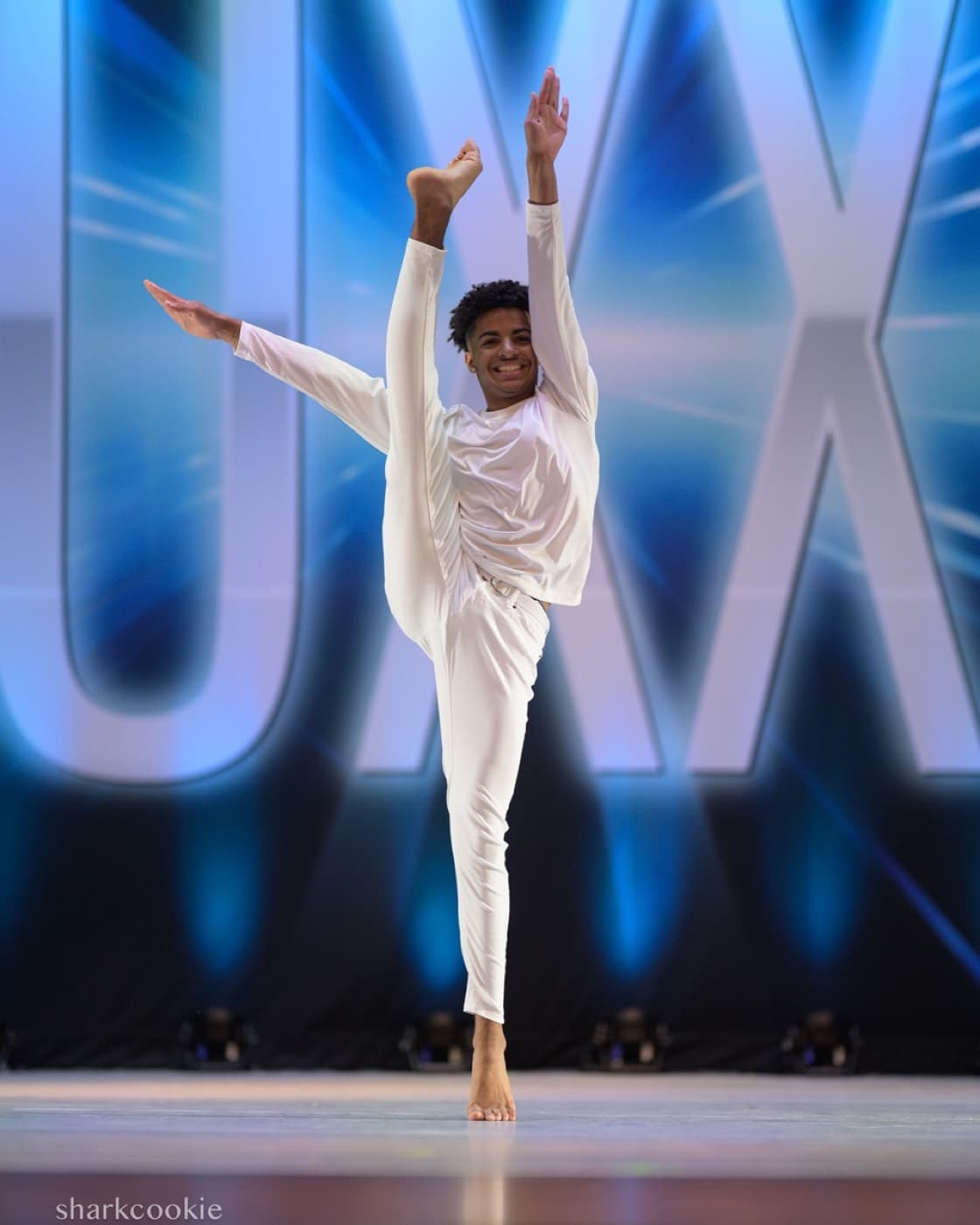 LUXXE Arts Challenge, image 6