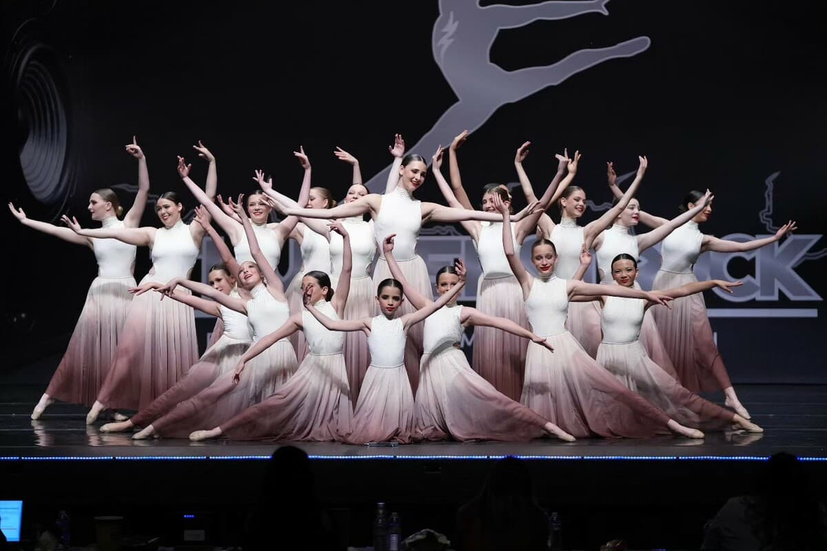 Thunderstruck Dance Competition, image 5
